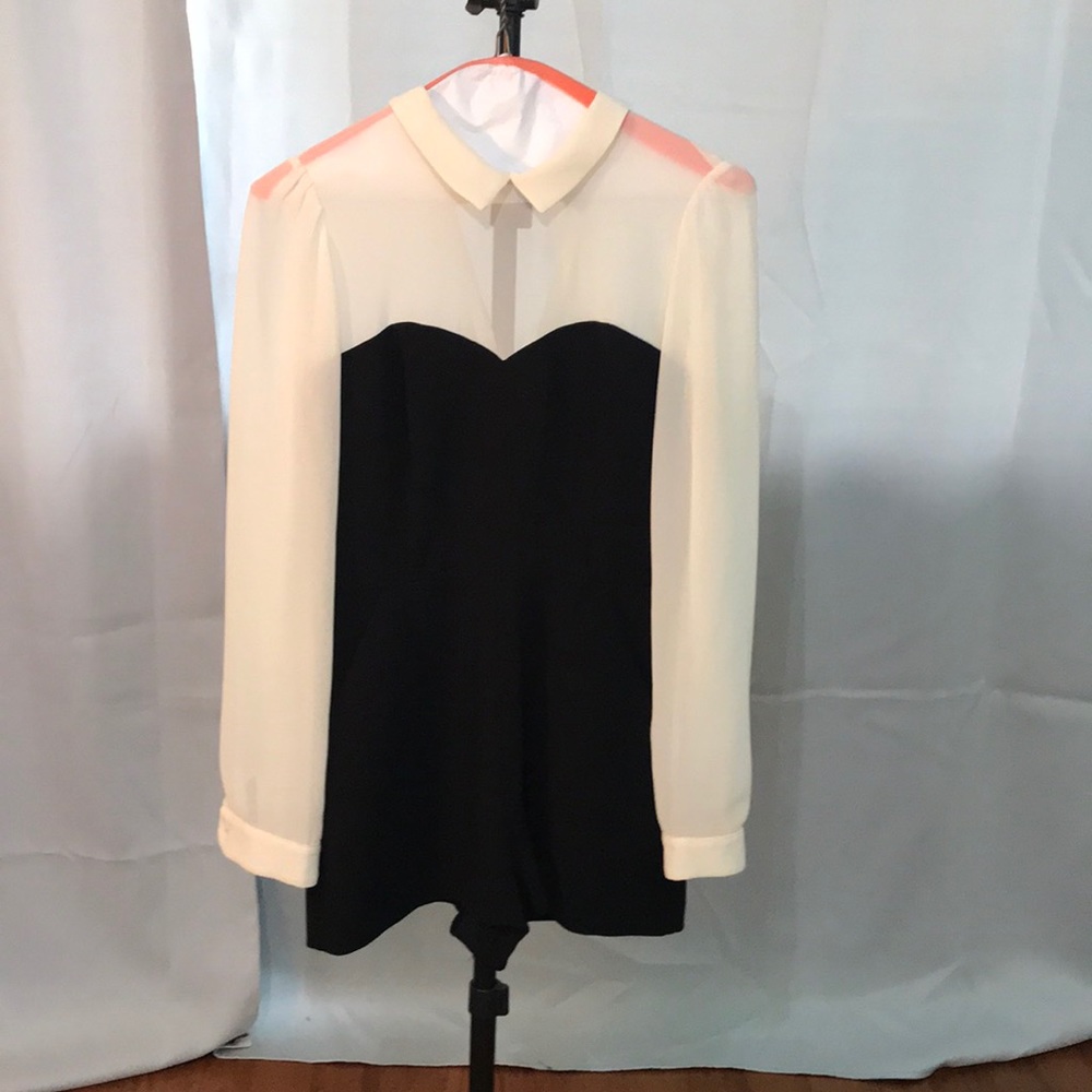 Short jumpsuit